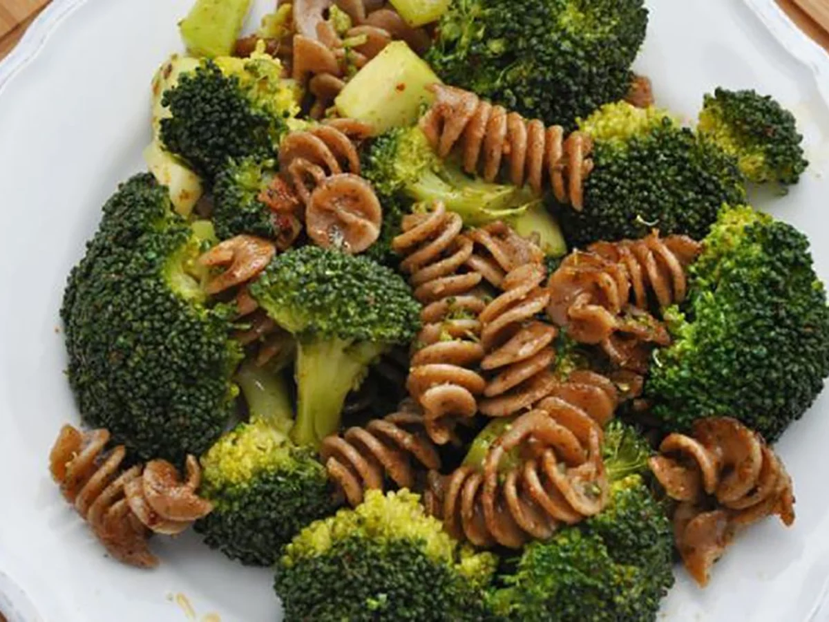 Pasta Con Pollo Y Verduras Saludable Pasta Con Pollo Y Verduras Saludable